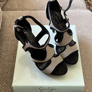 Jessica Simpson Black and Silver Platform Heel